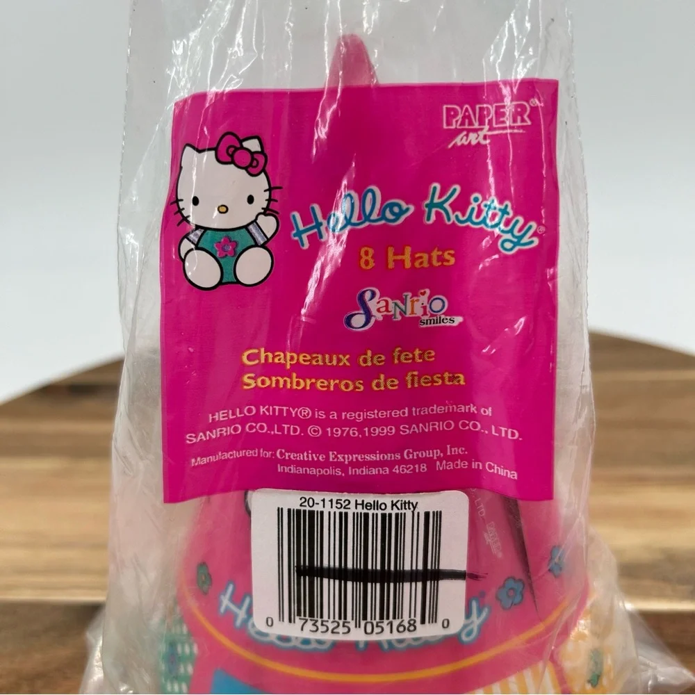 NIP VTG Hello Kitty Sanrio Paper Birthday Party Hats 1999 DEADSTOCK NOS *READ*